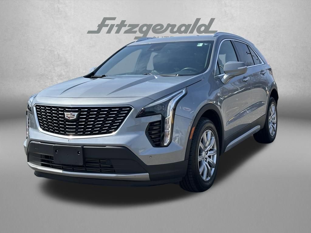 Certified 2023 Cadillac XT4 Premium Luxury image 2