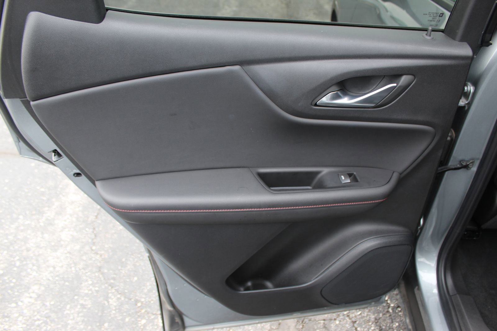 Used 2025 Chevrolet Blazer RS AWD/4WD image 19