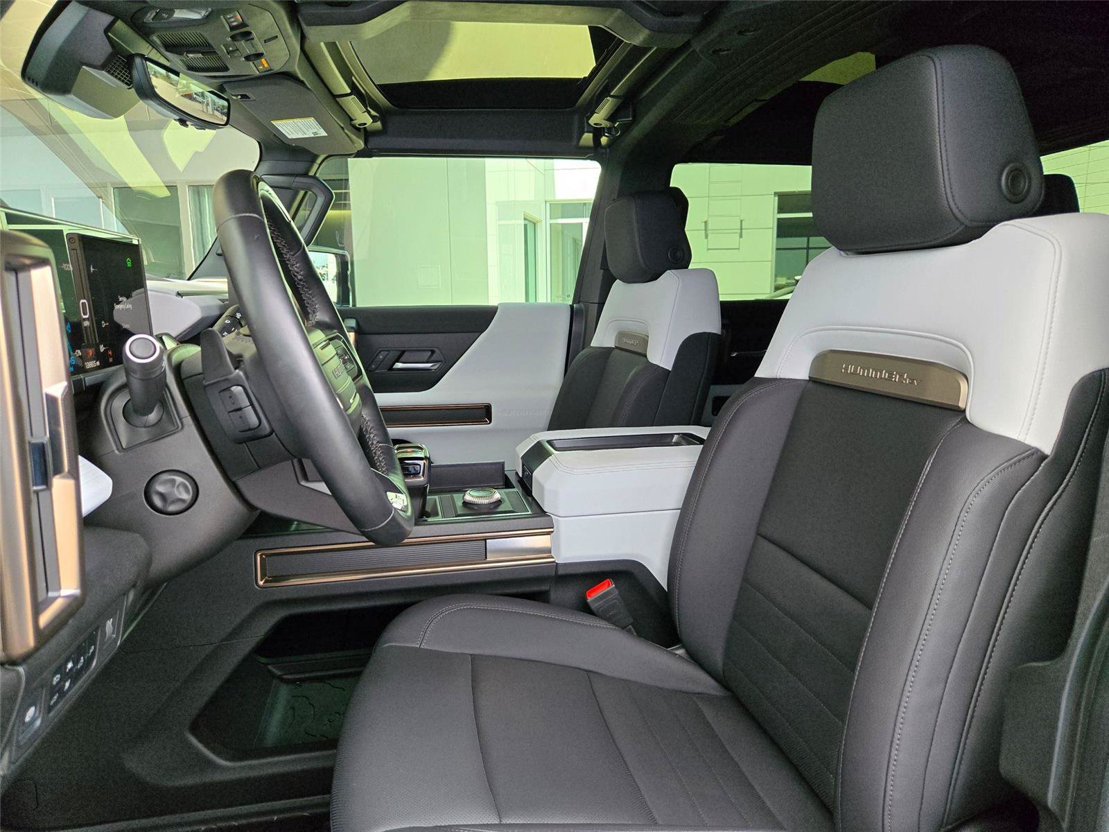 Used 2024 GMC Hummer EV 2X AWD/4WD image 29