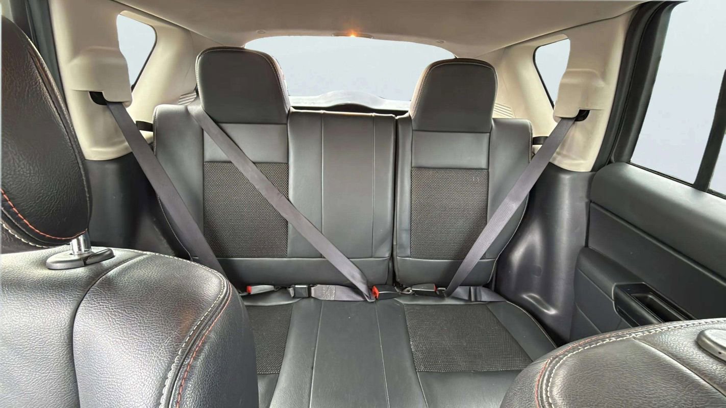 Used 2016 Jeep Compass 75th Anniversary w/ Power Value Group image 16