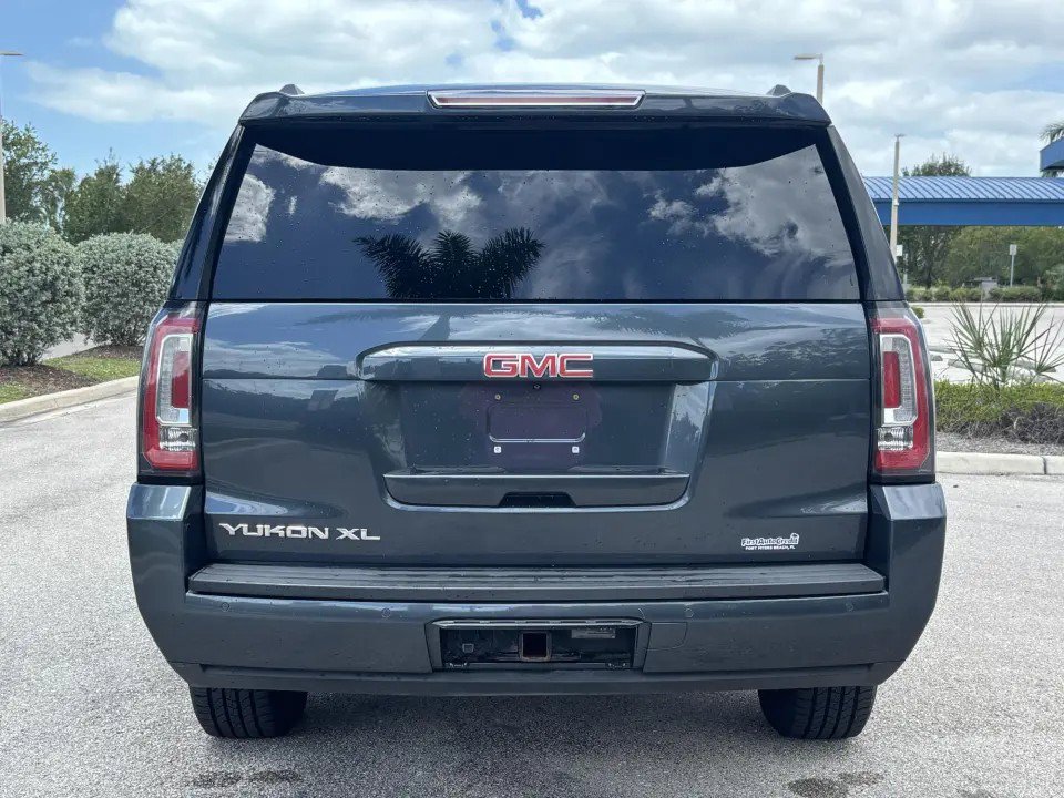 Used 2019 GMC Yukon XL SLT AWD/4WD image 7
