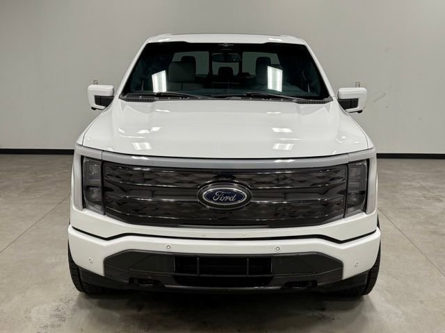 Used 2023 Ford F150 Lightning Platinum image 4