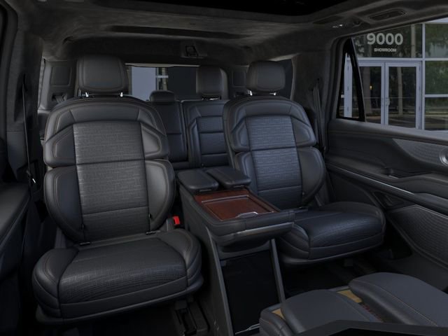 New 2026 Lincoln Navigator Black Label AWD/4WD image 11