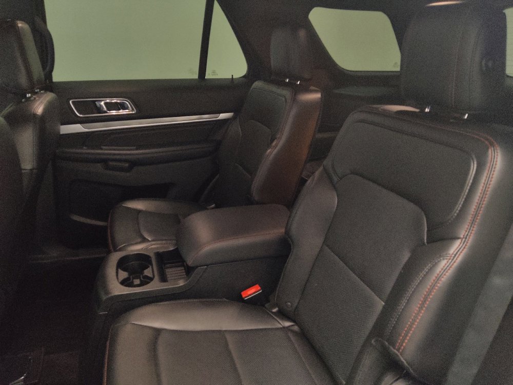 Used 2018 Ford Explorer Sport w/ Equipment Group 401A image 18