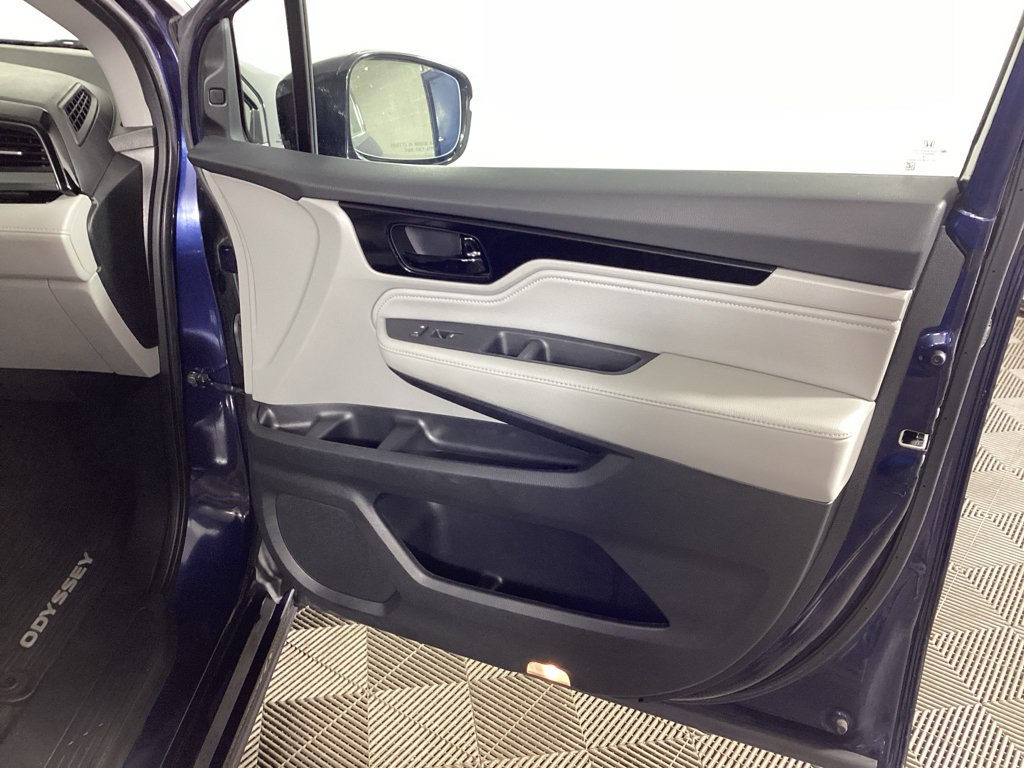 Used 2021 Honda Odyssey Elite image 8