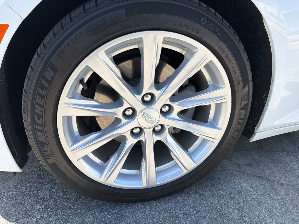 Used 2023 Cadillac CT5 Luxury w/ Sun And Sound Package RWD image 4
