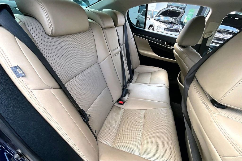 Used 2016 Lexus GS 200t image 23