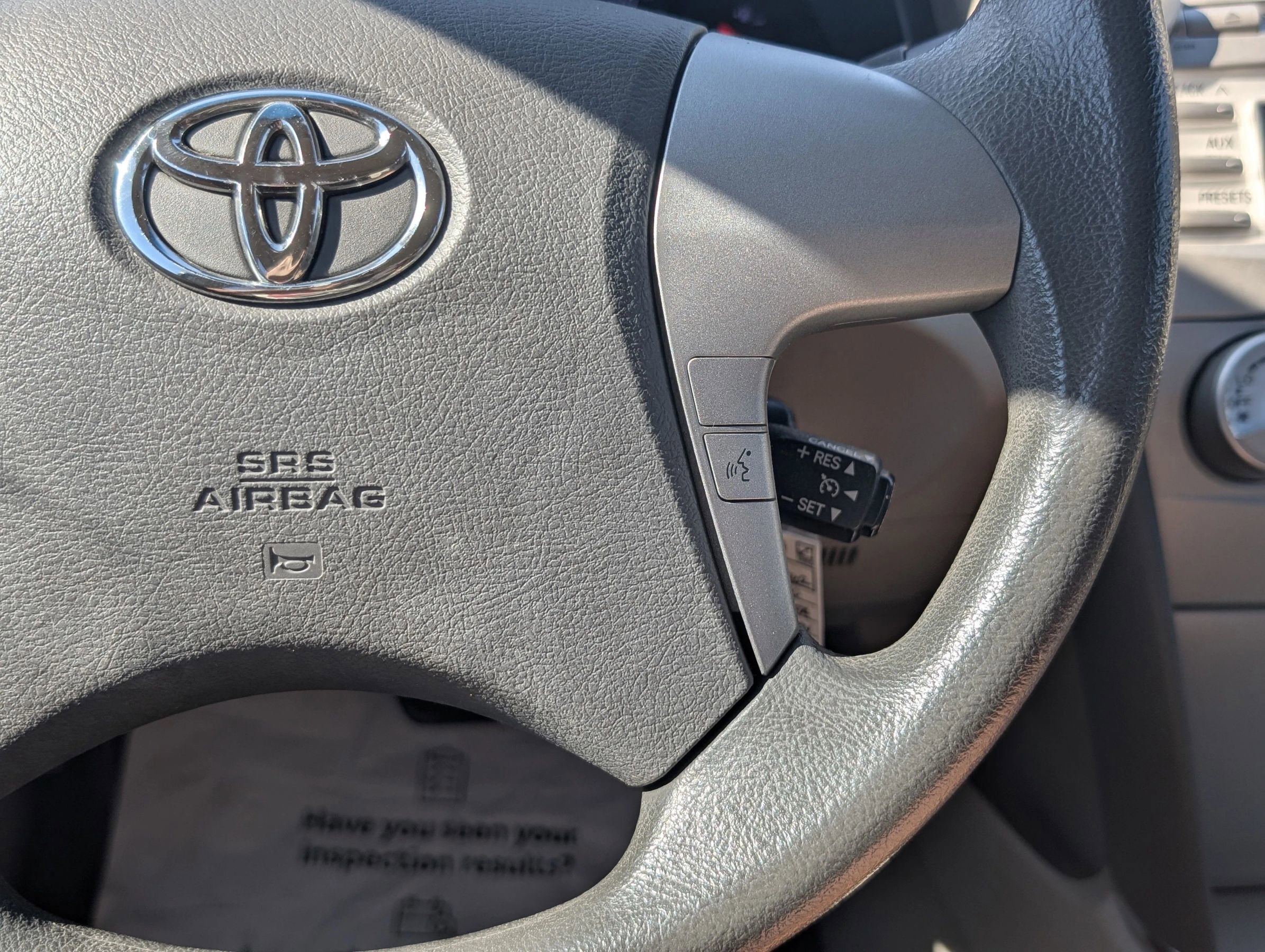 Used 2010 Toyota Camry LE image 29