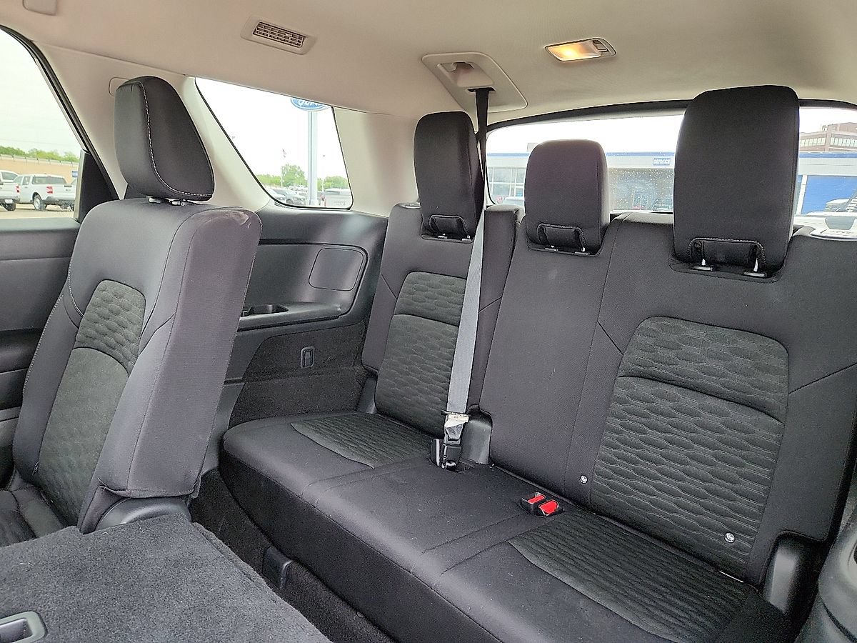 Used 2025 Nissan Pathfinder SV AWD/4WD image 5