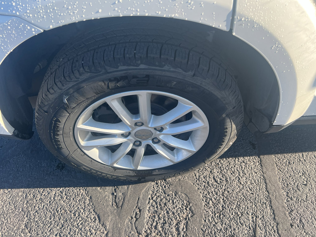 Used 2013 Dodge Journey SXT w/ Flexible Seating Group AWD/4WD image 3