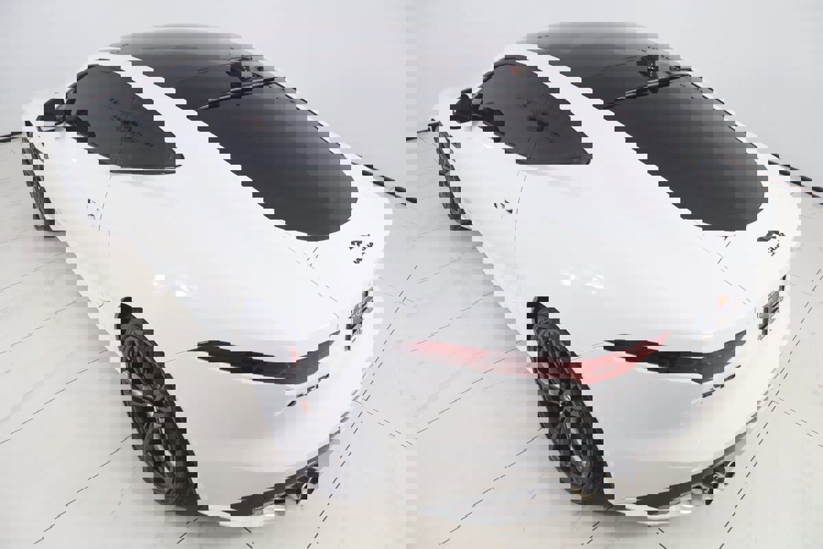 Used 2021 Jaguar F-TYPE R image 30