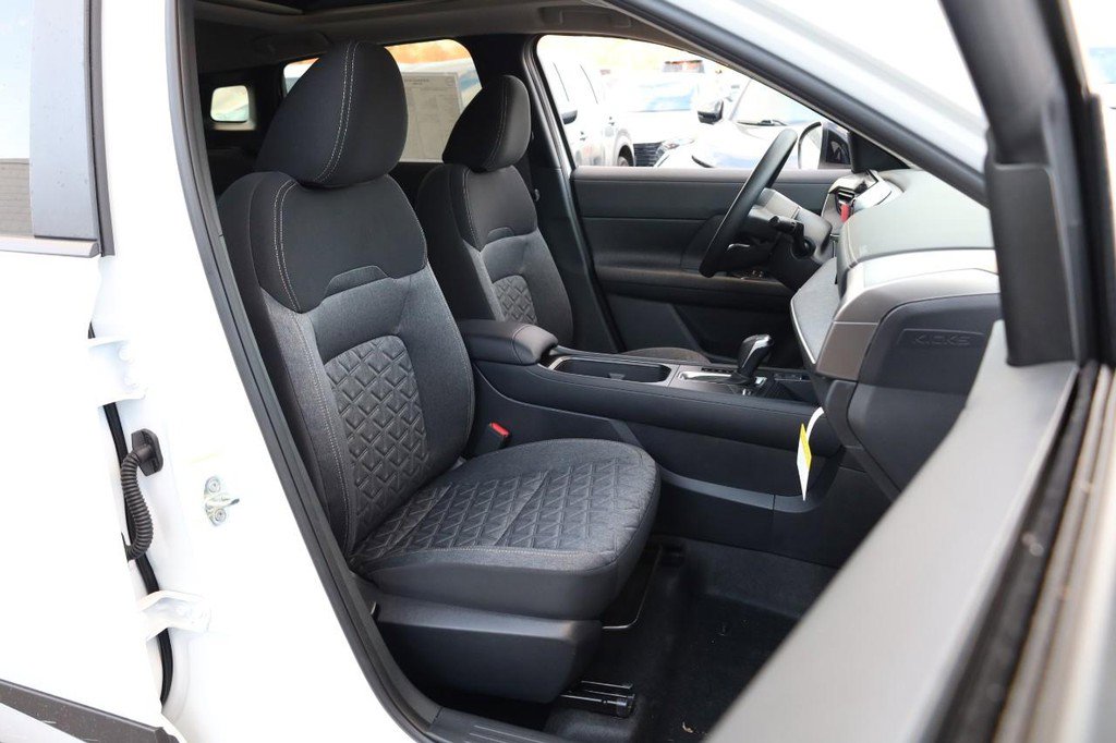 New 2026 Nissan Kicks SV w/ SV Premium Package image 26