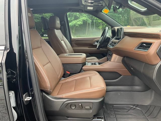 Used 2024 Chevrolet Tahoe High Country w/ Advanced Technology Package AWD/4WD image 18