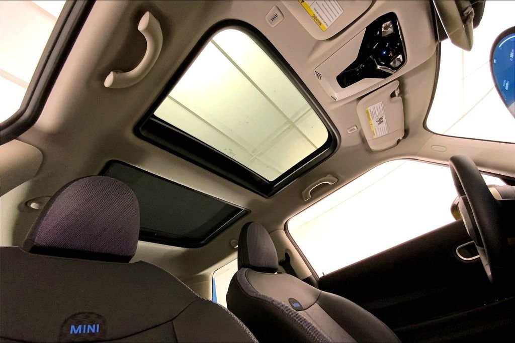 Certified 2025 MINI Cooper S image 26