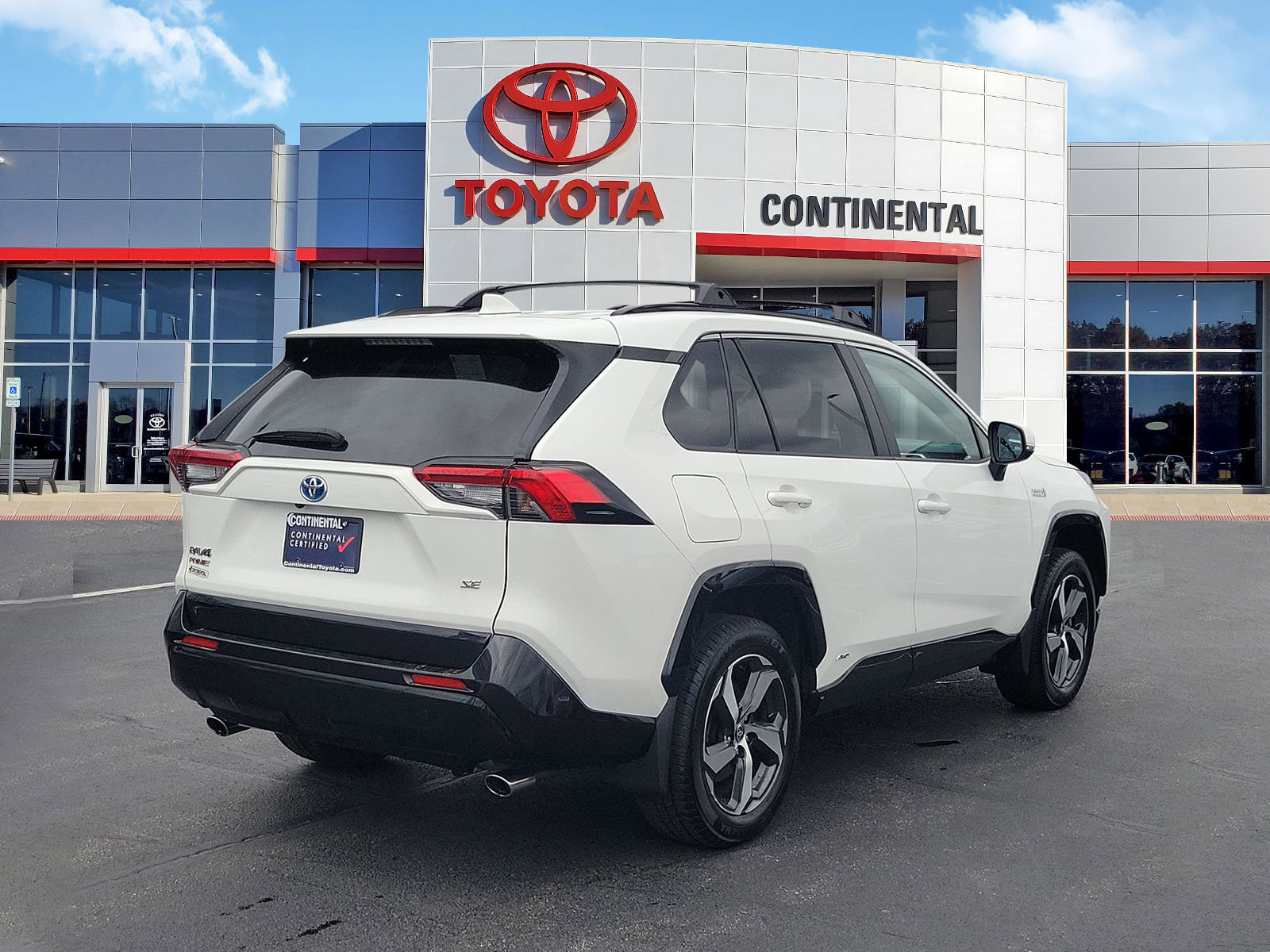 Certified 2023 Toyota RAV4 SE w/ Weather & Moonroof Package AWD/4WD image 5