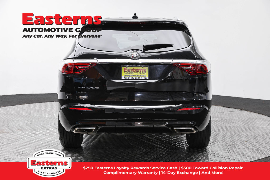 Used 2023 Buick Enclave Essence FWD image 7