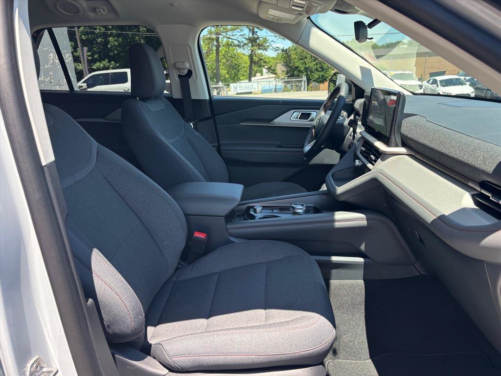 New 2026 Ford Explorer Active RWD image 13