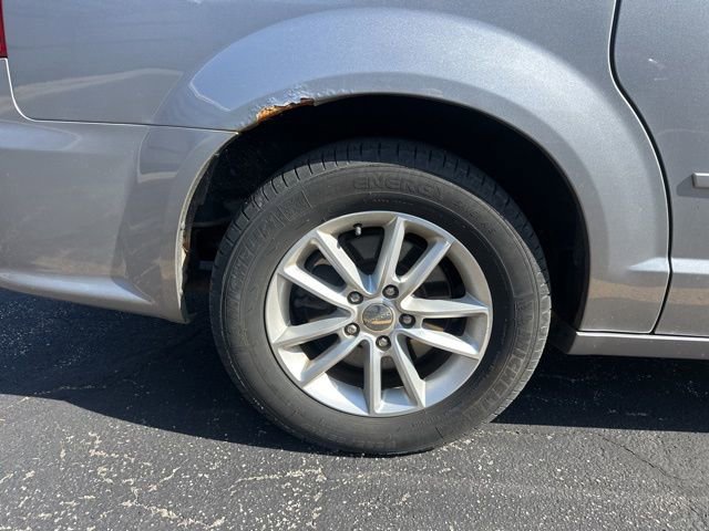 Used 2014 Dodge Grand Caravan SXT FWD image 7