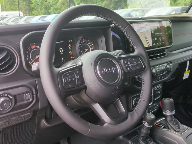 New 2026 Jeep Wrangler Unlimited Rubicon w/ Safety Group AWD/4WD image 31