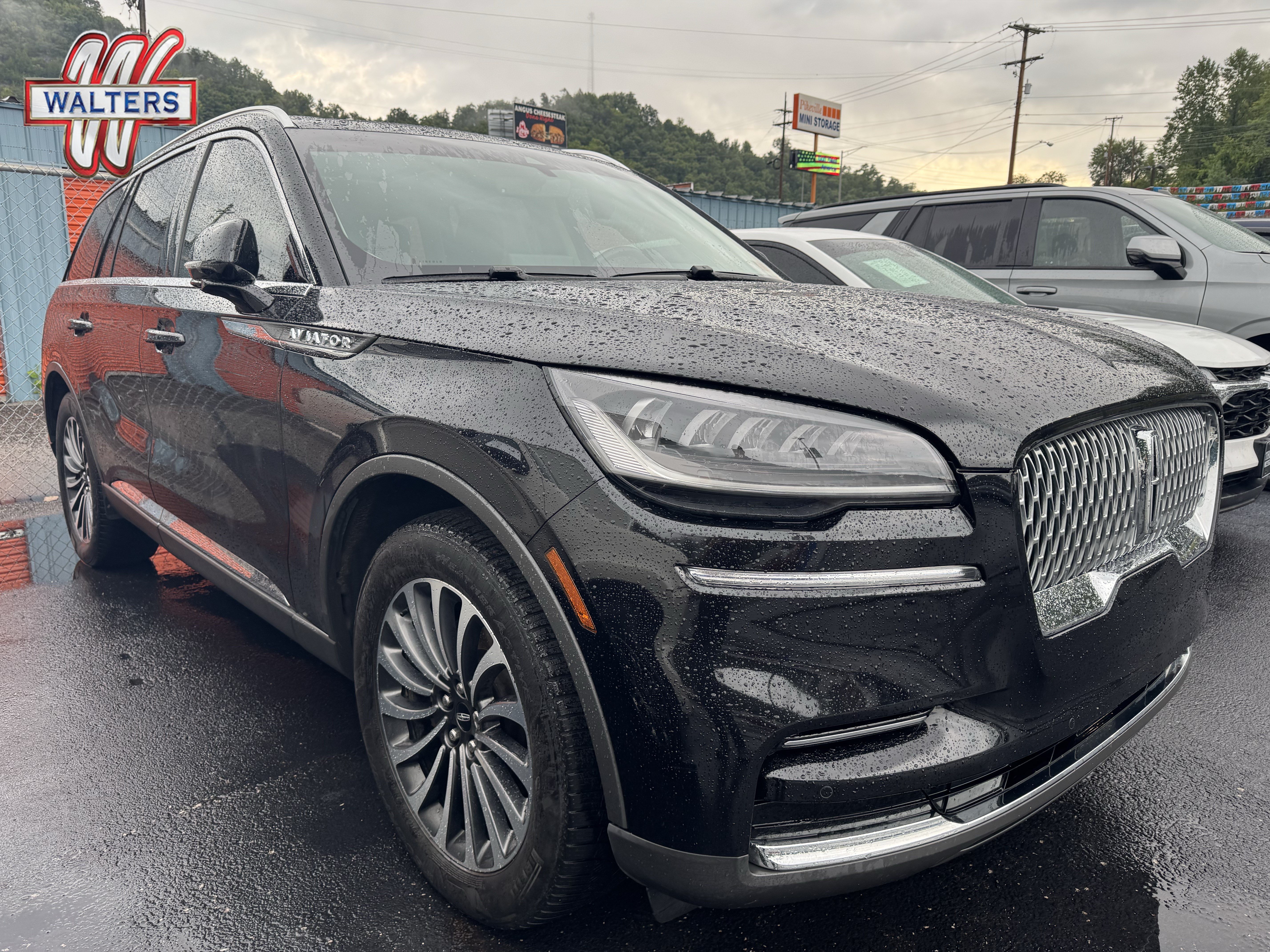 Used 2022 Lincoln Aviator Reserve w/ Elements Package Plus