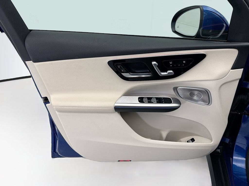 Certified 2026 Mercedes-Benz GLC 300 4MATIC image 23