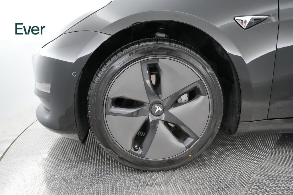 Used 2018 Tesla Model 3 Mid Range RWD image 17