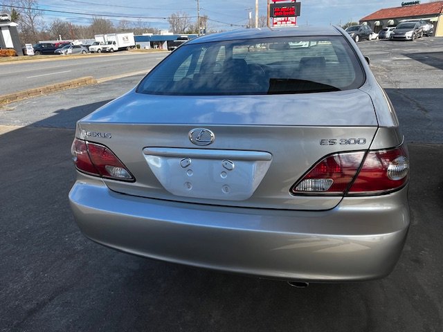 Used 2002 Lexus ES 330 image 5