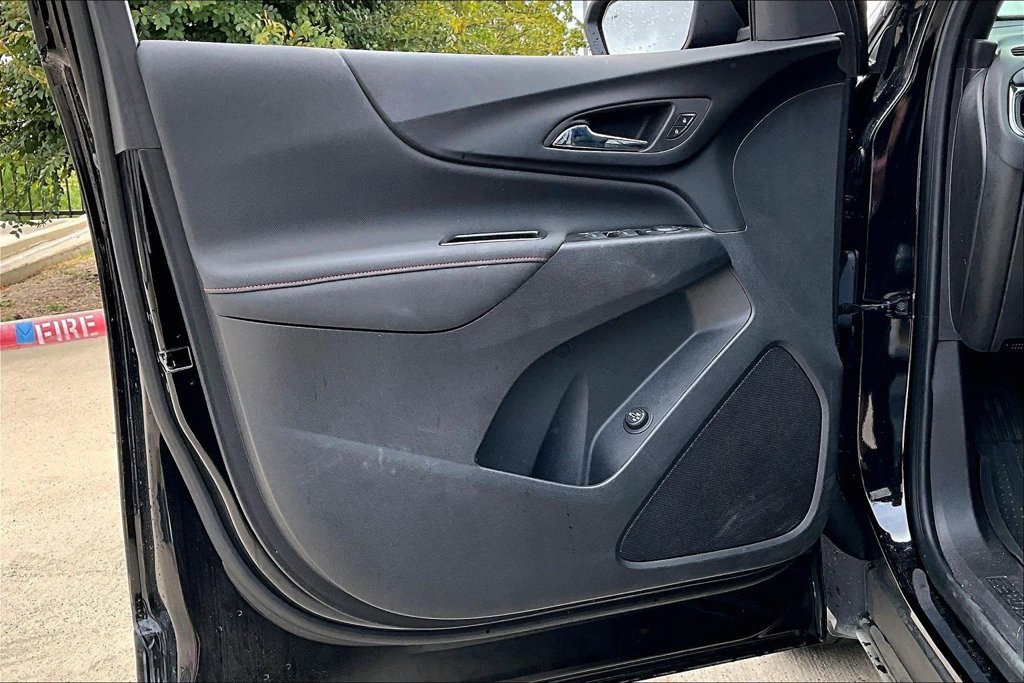 Used 2024 Chevrolet Equinox RS w/ LPO, Floor Liner Package FWD image 17
