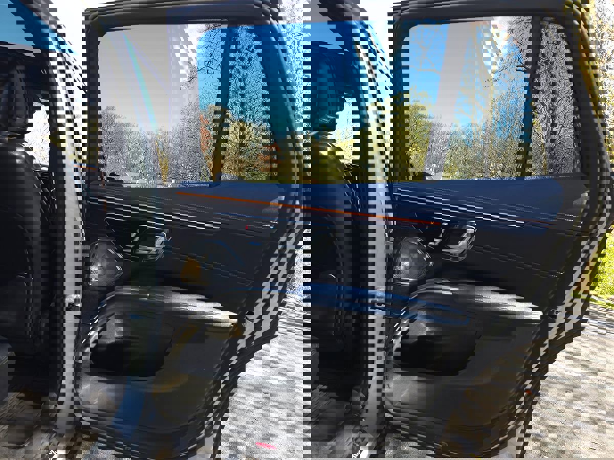 Used 2023 Mercedes-Benz EQS 450+ SUV image 24