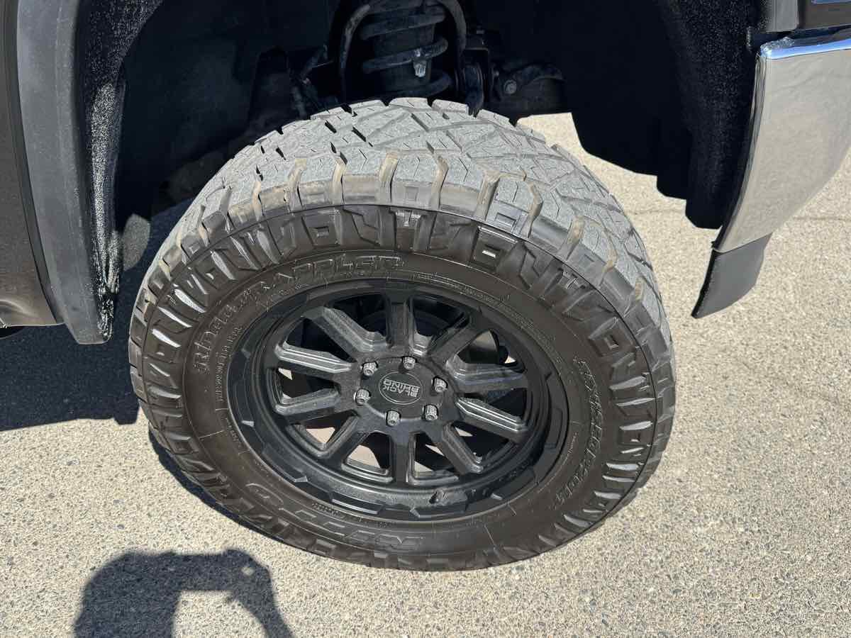 Used 2018 GMC Sierra 1500 SLT AWD/4WD image 42
