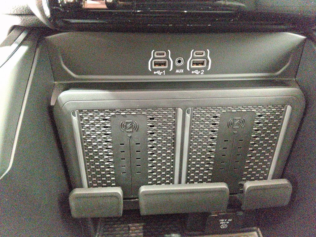 Used 2026 RAM 2500 Laramie AWD/4WD image 40