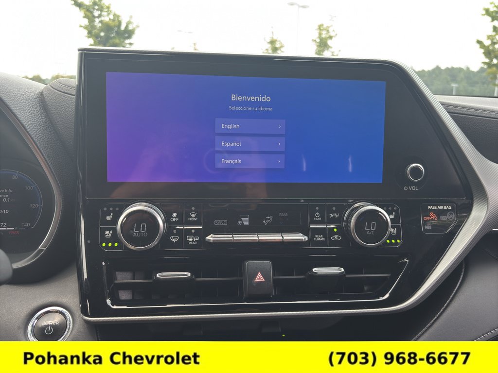 Used 2023 Toyota Highlander Platinum AWD/4WD image 17