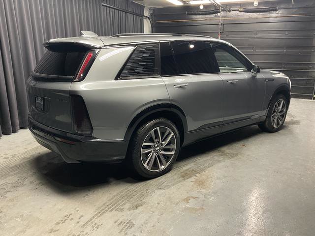 Used 2026 Cadillac Vistiq Sport image 4