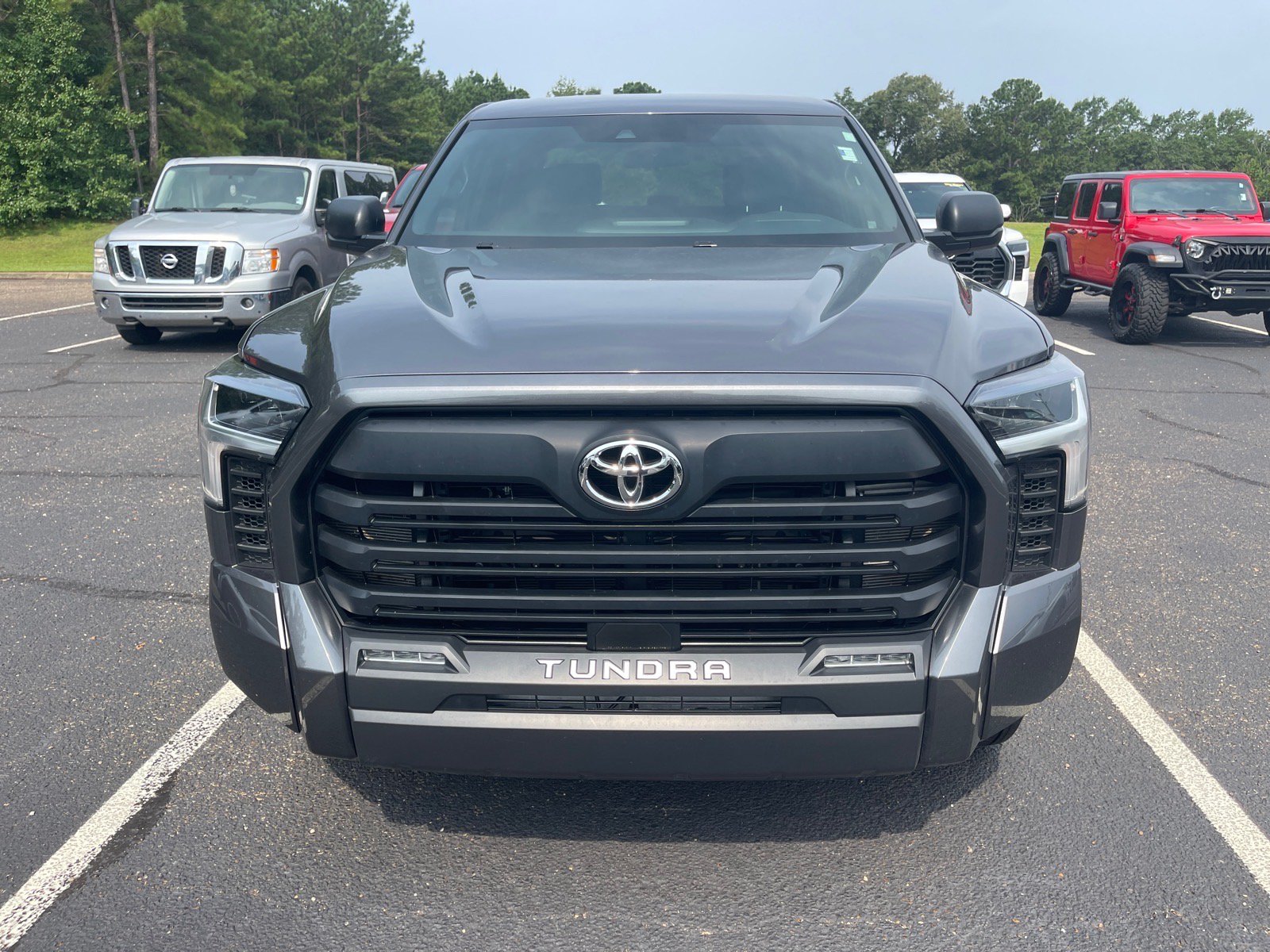 Used 2025 Toyota Tundra SR5 AWD/4WD image 2