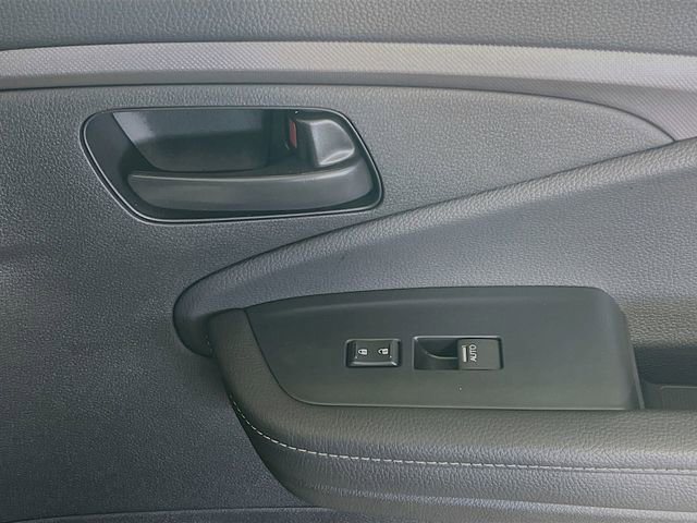 Used 2025 Honda Ridgeline Sport image 32