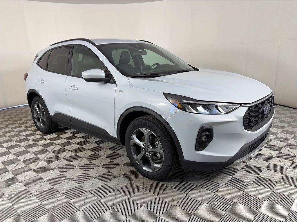 Used 2025 Ford Escape ST-Line Select AWD/4WD image 1