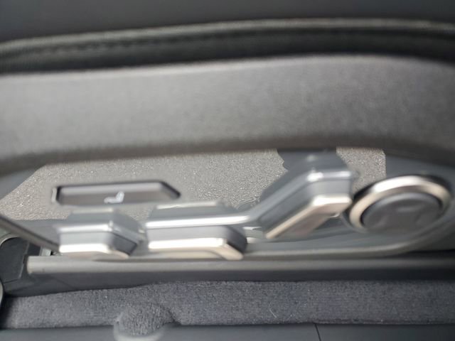 Certified 2026 Kia EV9 Land w/ Nightfall Edition Package image 22