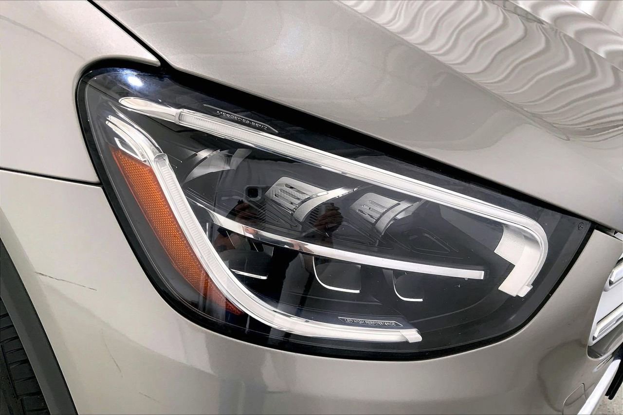 Used 2022 Mercedes-Benz GLC 300 image 28