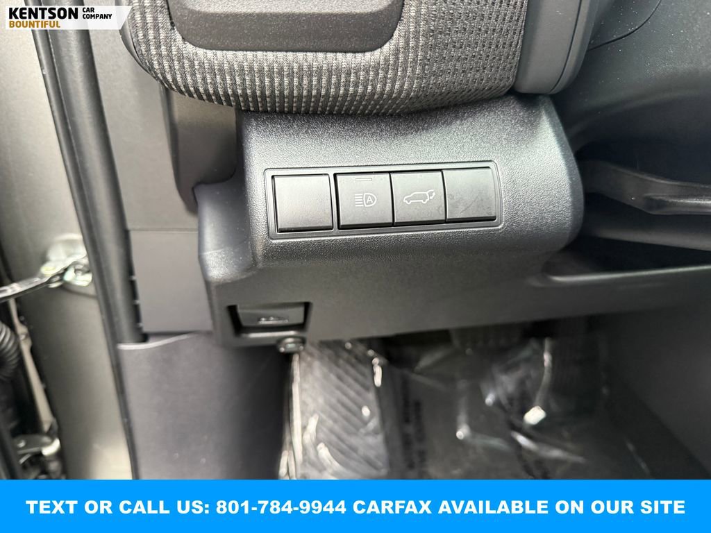 Used 2025 Toyota bZ4X FWD image 20