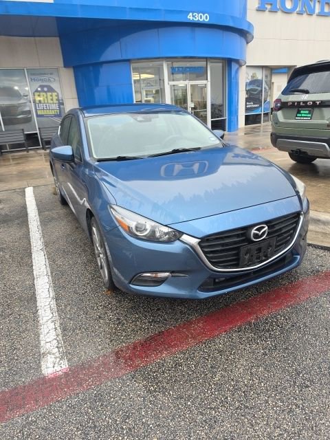 Used 2018 MAZDA MAZDA3 Touring FWD image 5