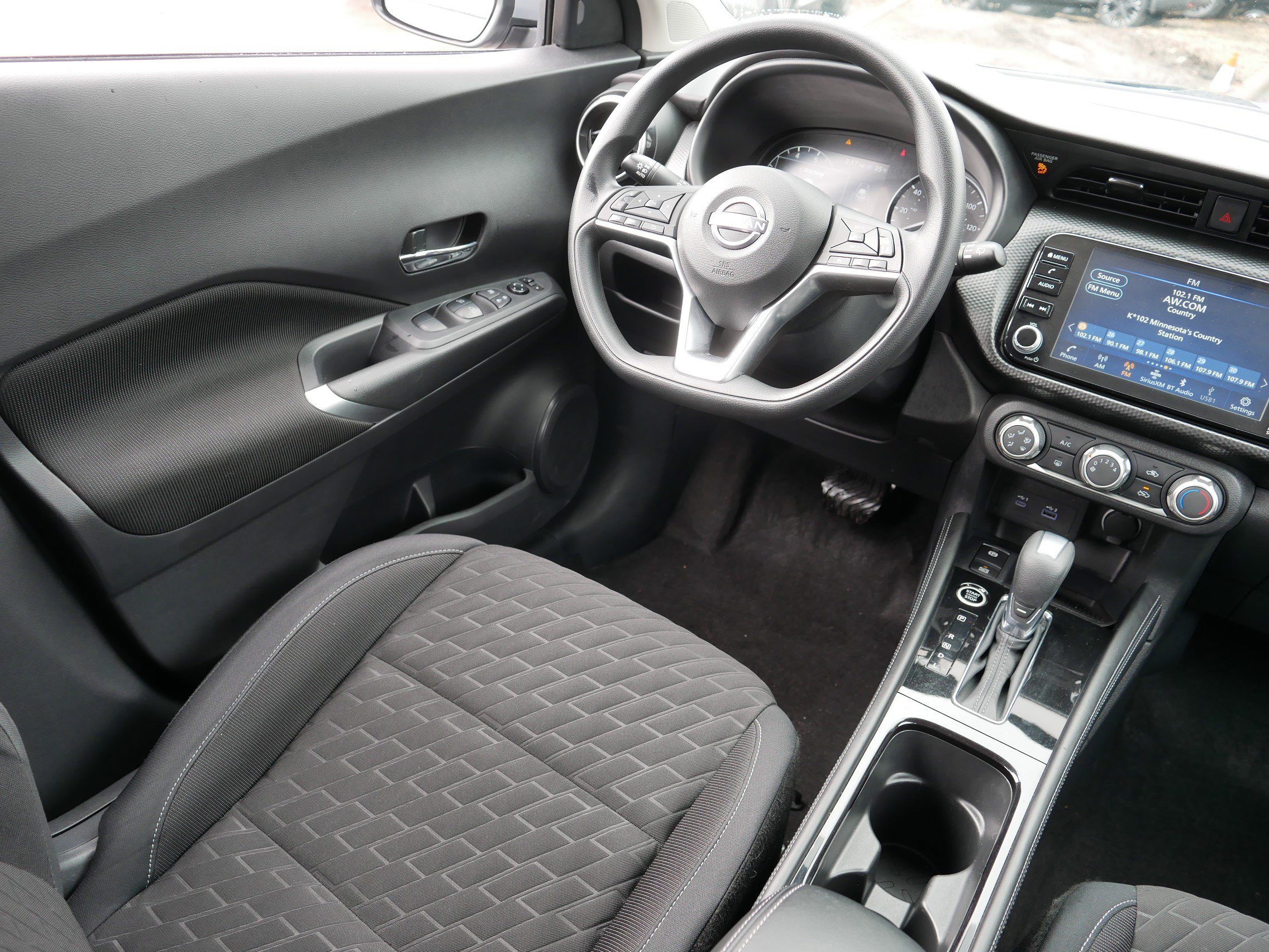 Certified 2023 Nissan Kicks SV image 9