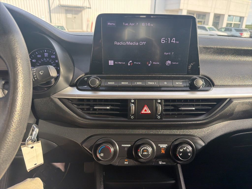 Used 2024 Kia Forte LXS image 11