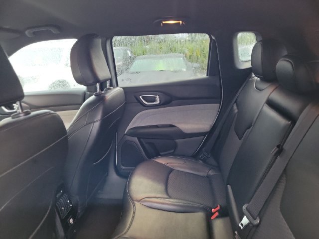 Used 2024 Jeep Compass Latitude AWD/4WD image 14