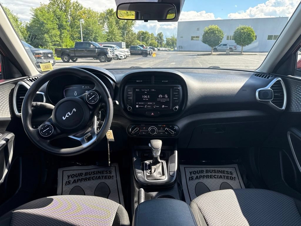 Used 2023 Kia Soul LX FWD image 21