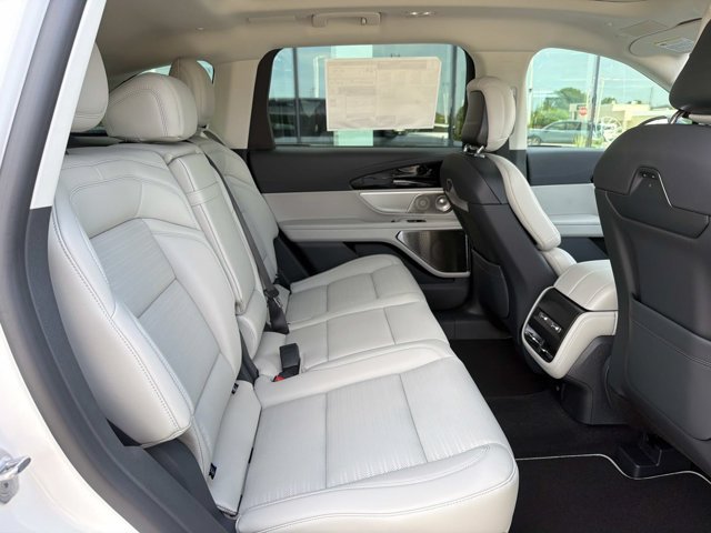 New 2026 Lincoln Nautilus Reserve AWD/4WD image 22
