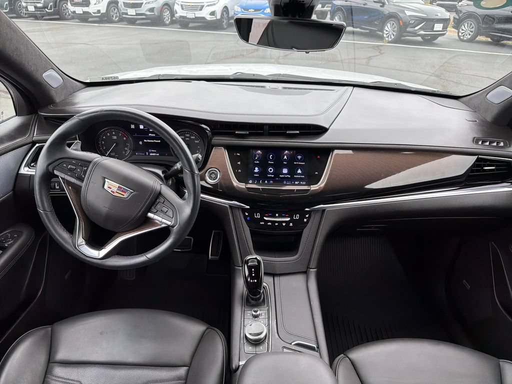 Certified 2023 Cadillac XT6 Sport w/ Platinum Package AWD/4WD image 4