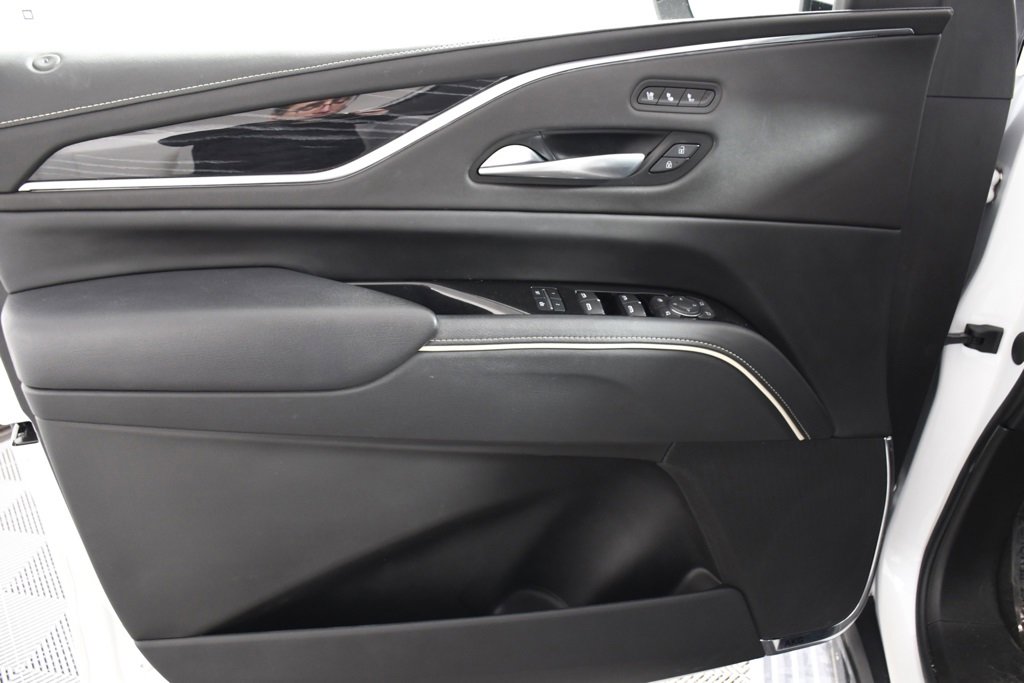 Used 2023 Cadillac Escalade Sport w/ LPO, ONYX Package image 14