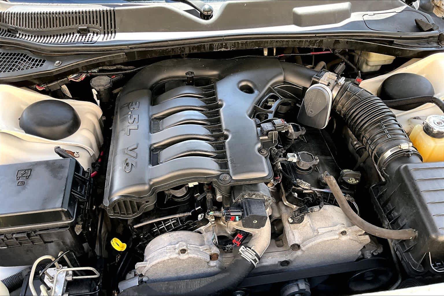 Used 2010 Dodge Challenger SE RWD image 33