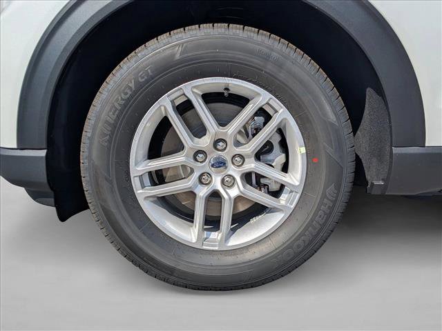 New 2025 Ford Explorer Active image 9