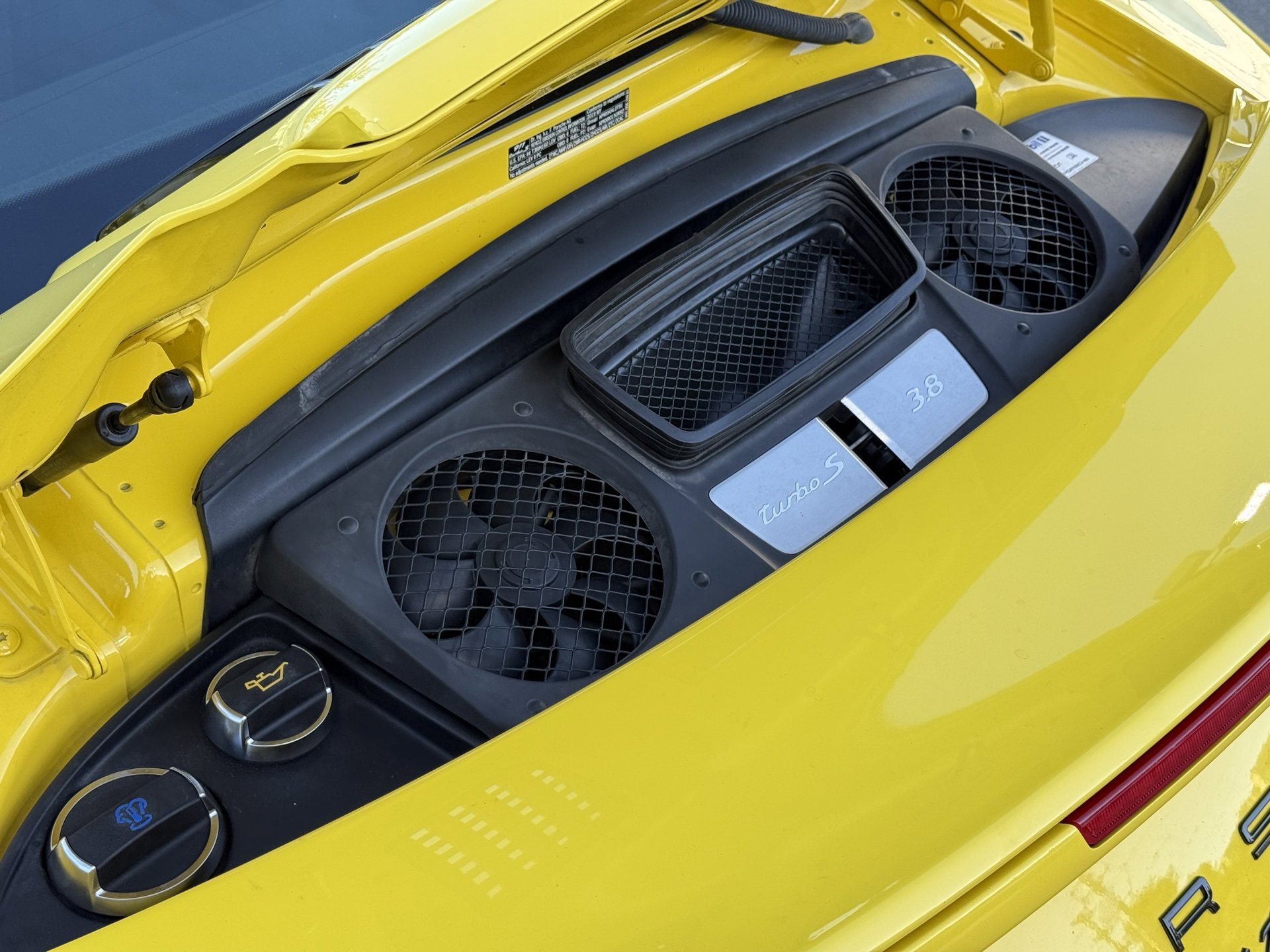 Certified 2019 Porsche 911 Turbo S image 38